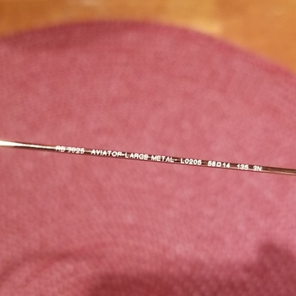 Ray Ban RB 3025 aviators. Size. L - Picture 7 of 9